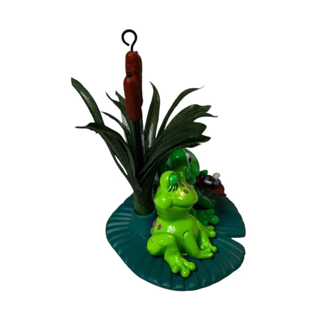 Hallmark Keepsake Ornament 2005 Leap of Love Frogs on Lilly Pad with Cat Tails